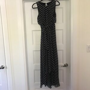 High low sleeveless dress